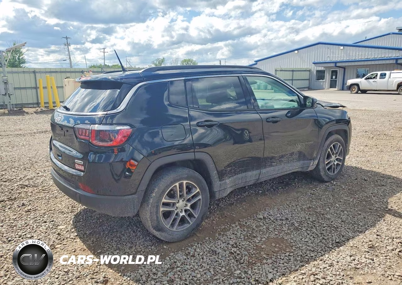 2018 Jeep Compass Latitude VIN:3C4NJCBB4JT468837 - 3
