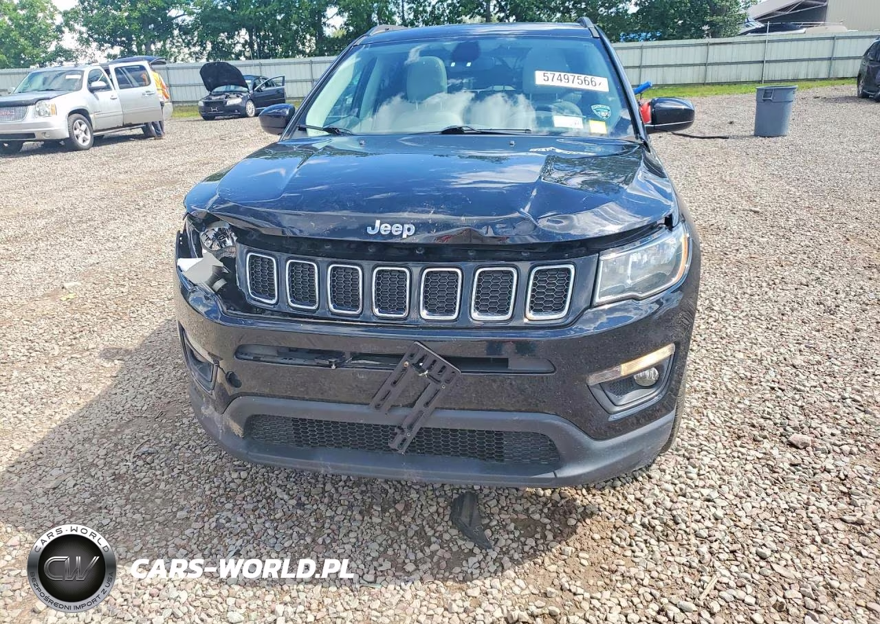 2018 Jeep Compass Latitude VIN:3C4NJCBB4JT468837 - 5