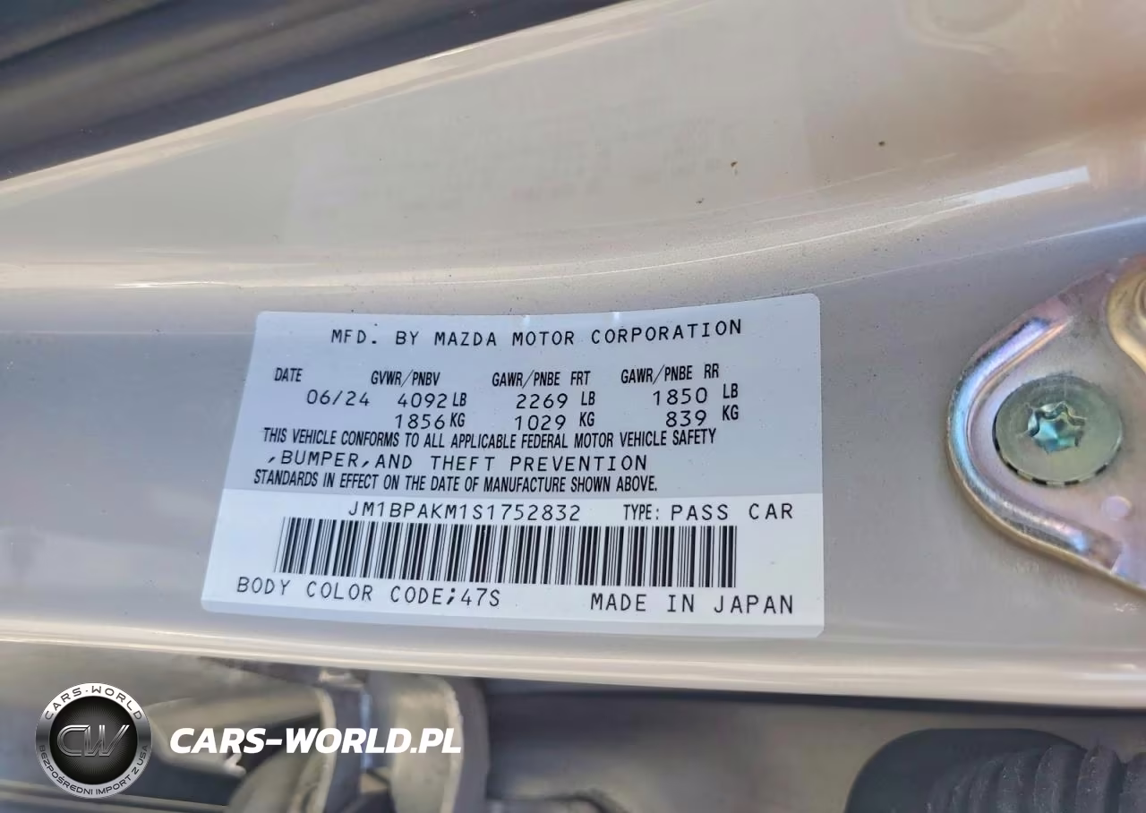 2025 Mazda 3 Select Sport VIN:JM1BPAKM1S1752832 - 12