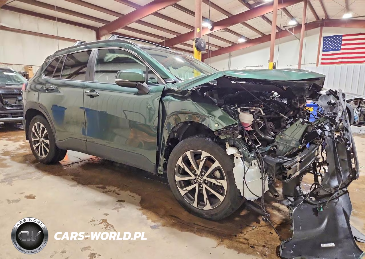 2022 Toyota Corolla Cross Xle VIN:7MUDAABG9NV039307 - 4