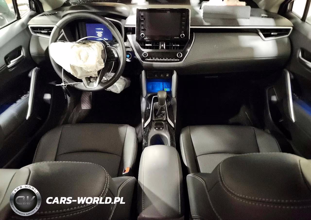 2022 Toyota Corolla Cross Xle VIN:7MUDAABG9NV039307 - 8