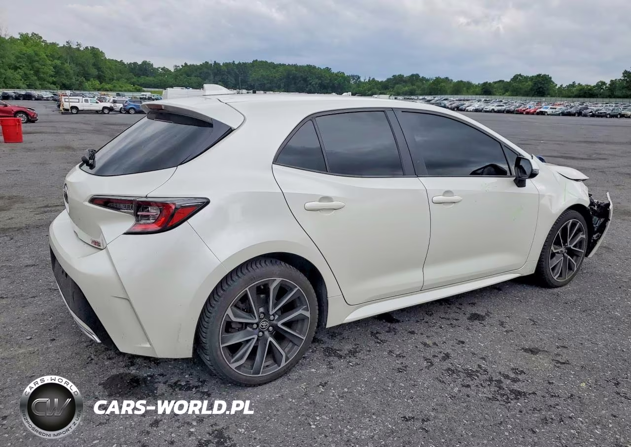 2019 Toyota Corolla Hatchback Xse VIN:JTNK4RBE0K3062764 - 3