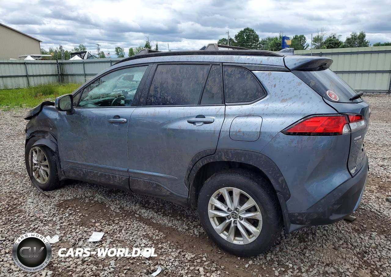 2022 Toyota Corolla Cross Le VIN:7MUCAABGXNV023516 - 2