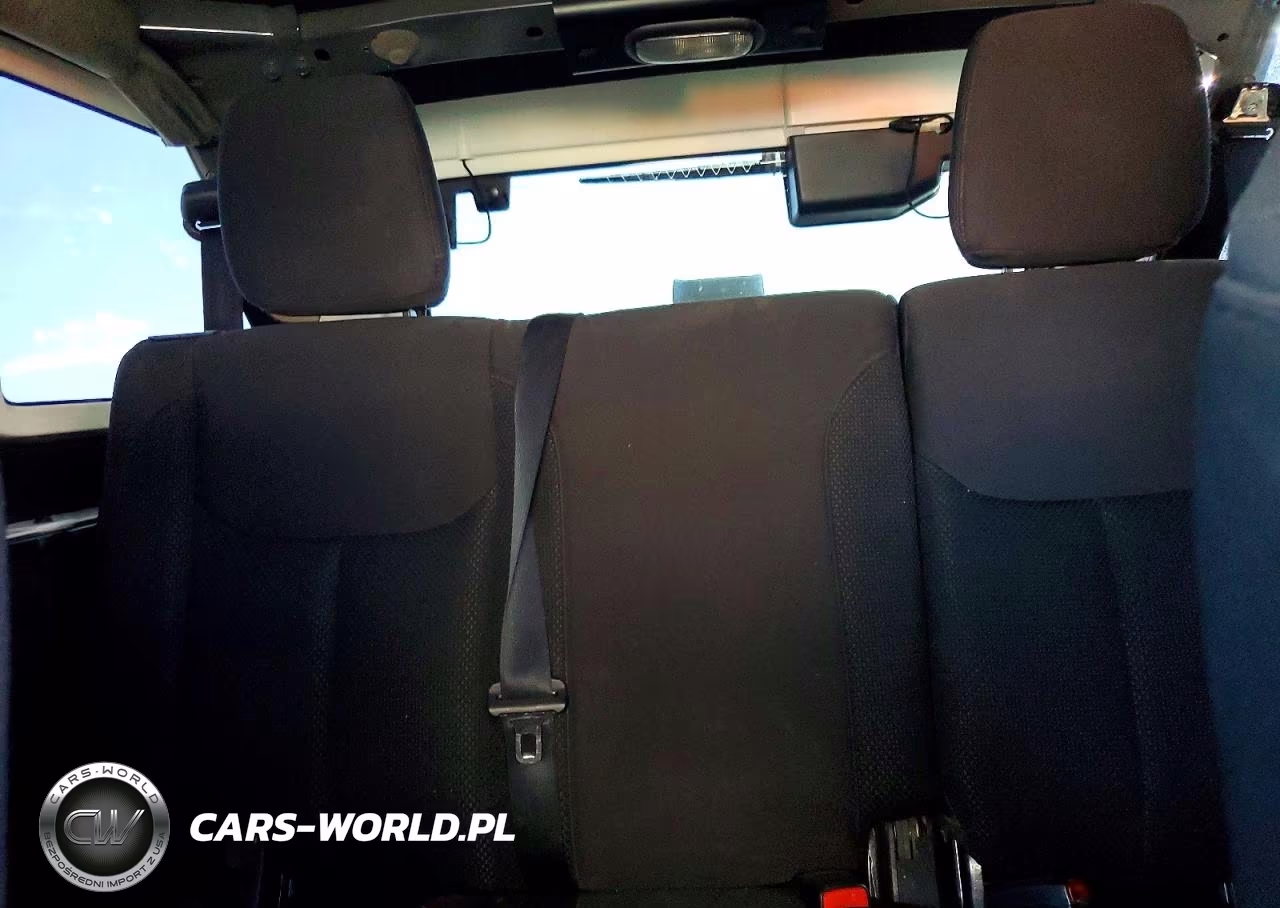 2017 Jeep Wrangler Unlimited Sport VIN:1C4BJWDG2HL669557 - 10