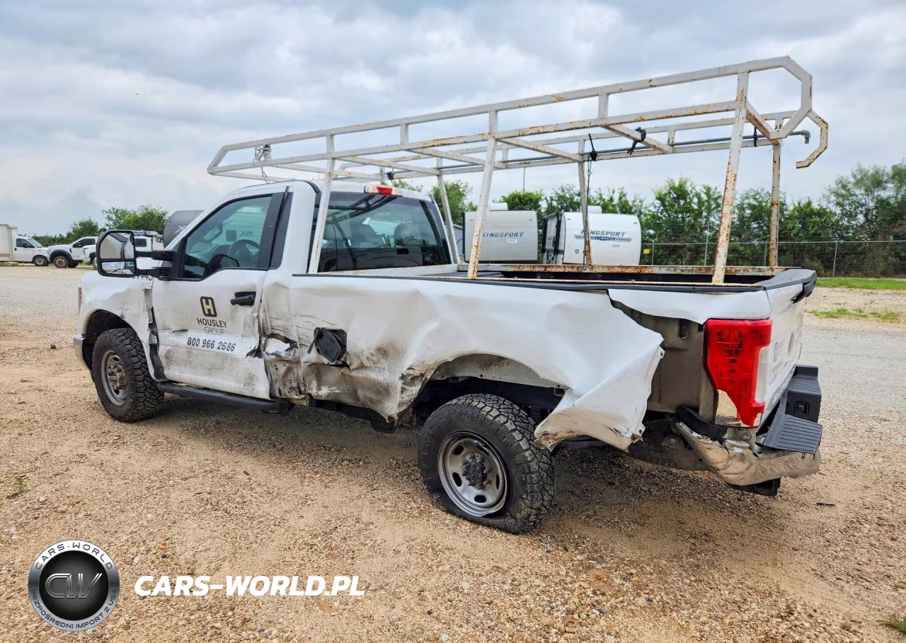 2018 Ford F250 Super Duty VIN:1FTBF2A65JEB71532 - 2