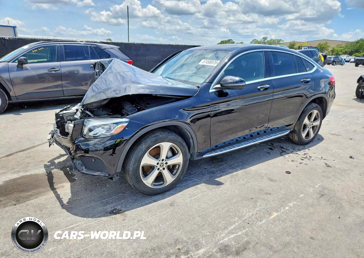 2018 Mercedes-Benz Glc Coupe 300 4Matic – zdjęcie 1 z 14