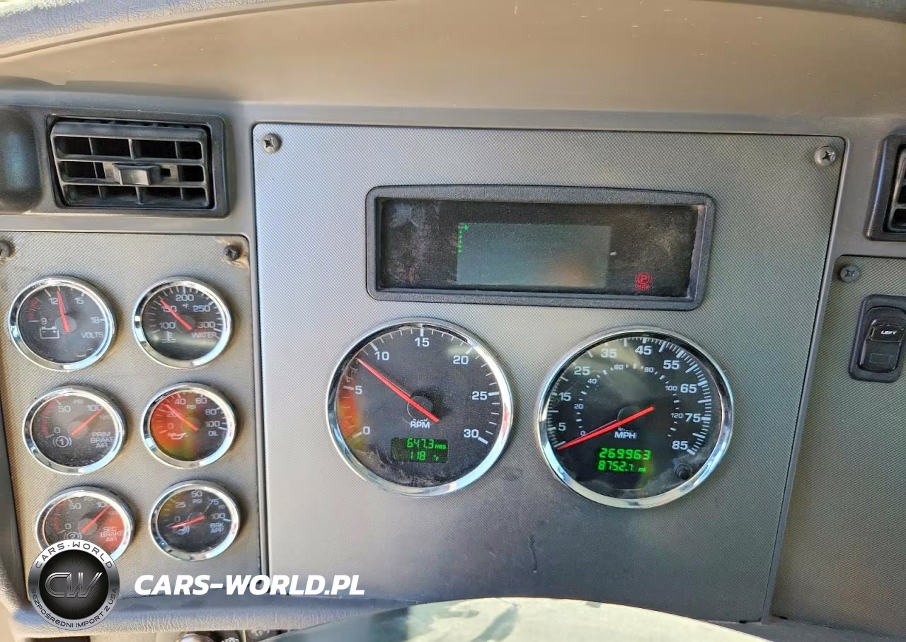 2018 Kenworth T370 Vacuum Truck VIN:2NKHHM7X1JM181876 - 8