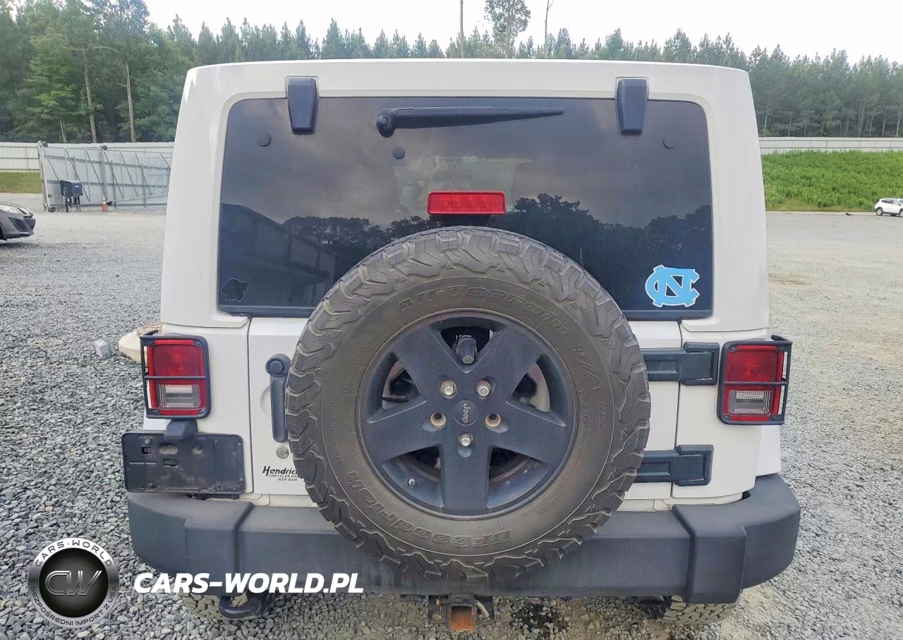 2012 Jeep Wrangler Unlimited Sahara VIN:1C4BJWEG1CL169218 - 6