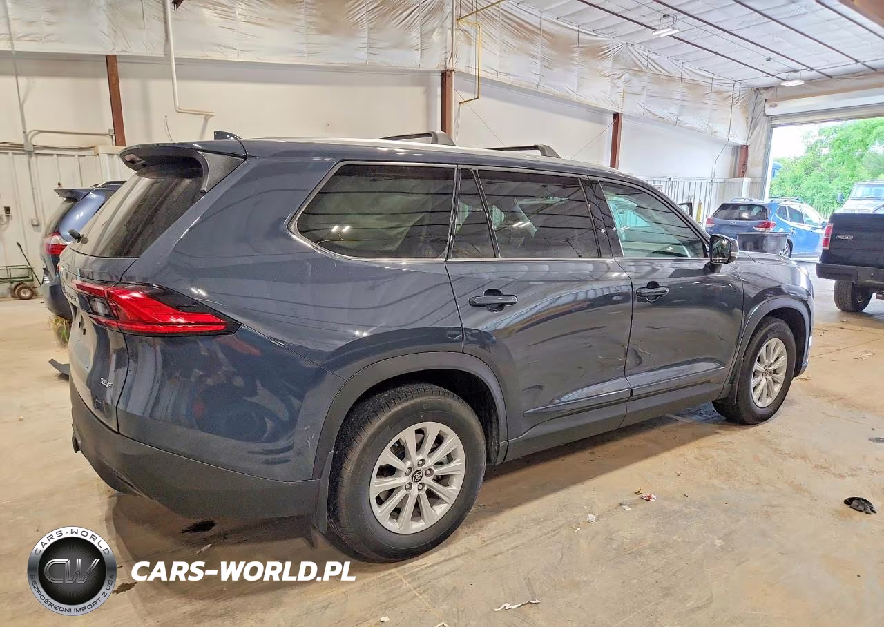 2024 Toyota Grand Highlander Xle VIN:5TDAAAB54RS021556 - 3
