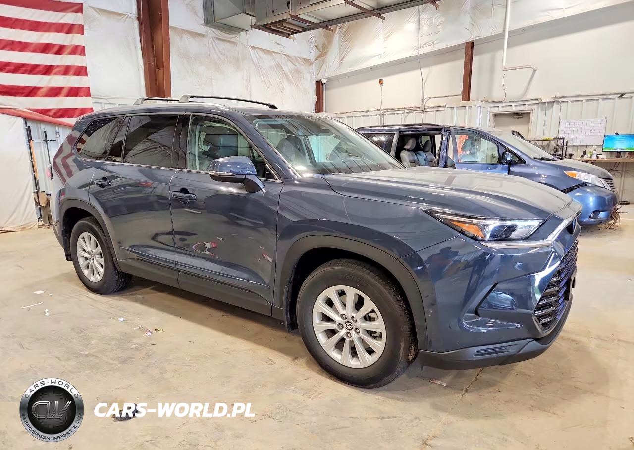 2024 Toyota Grand Highlander Xle VIN:5TDAAAB54RS021556 - 4