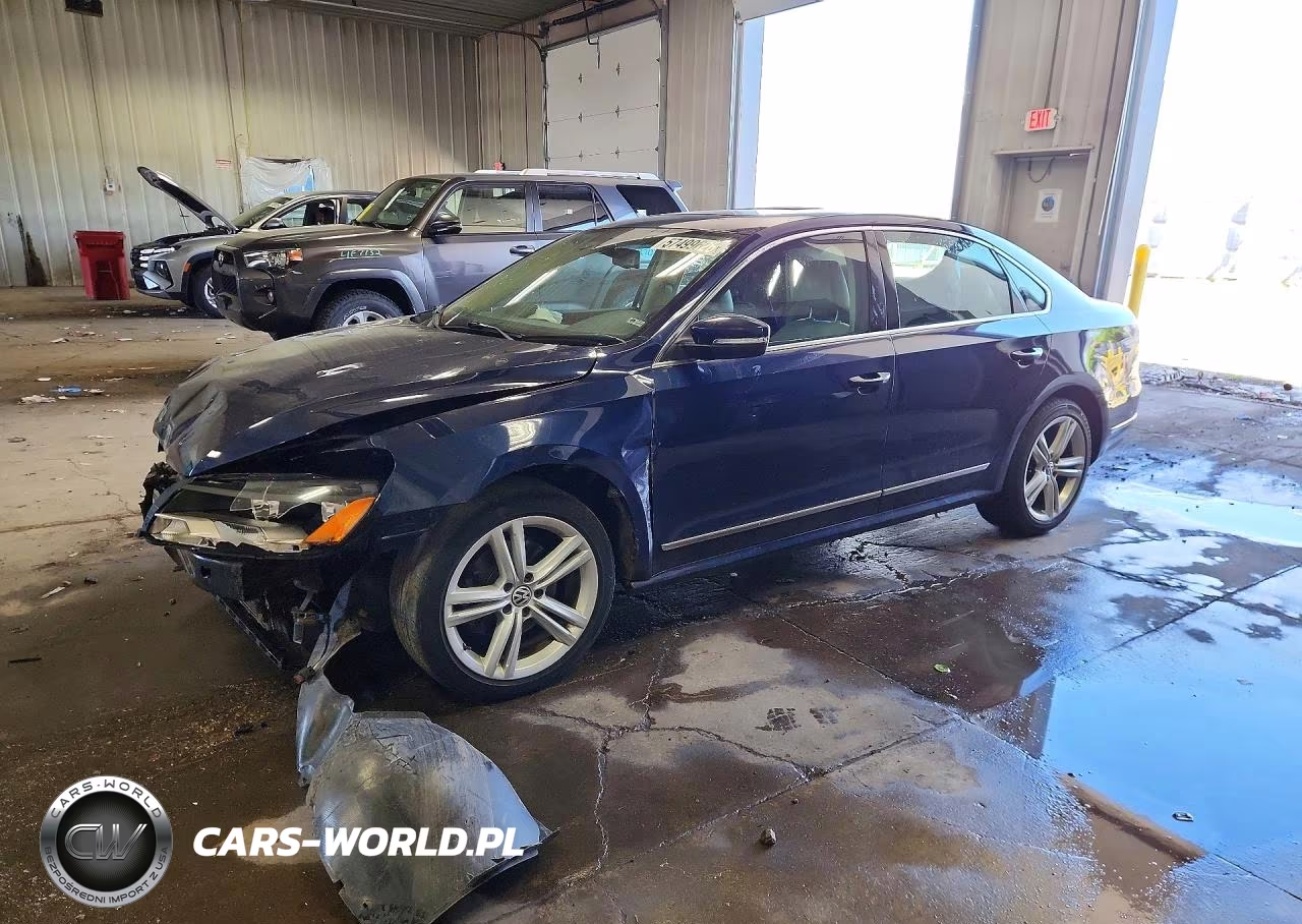 2013 Volkswagen Passat Sel