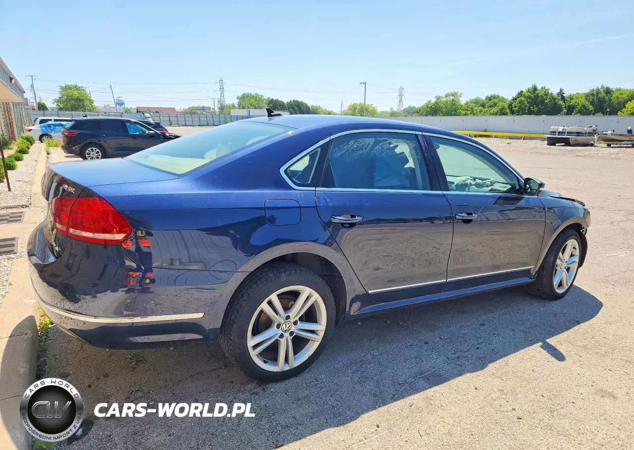2013 Volkswagen Passat Sel VIN:1VWCN7A31DC068065 - 3