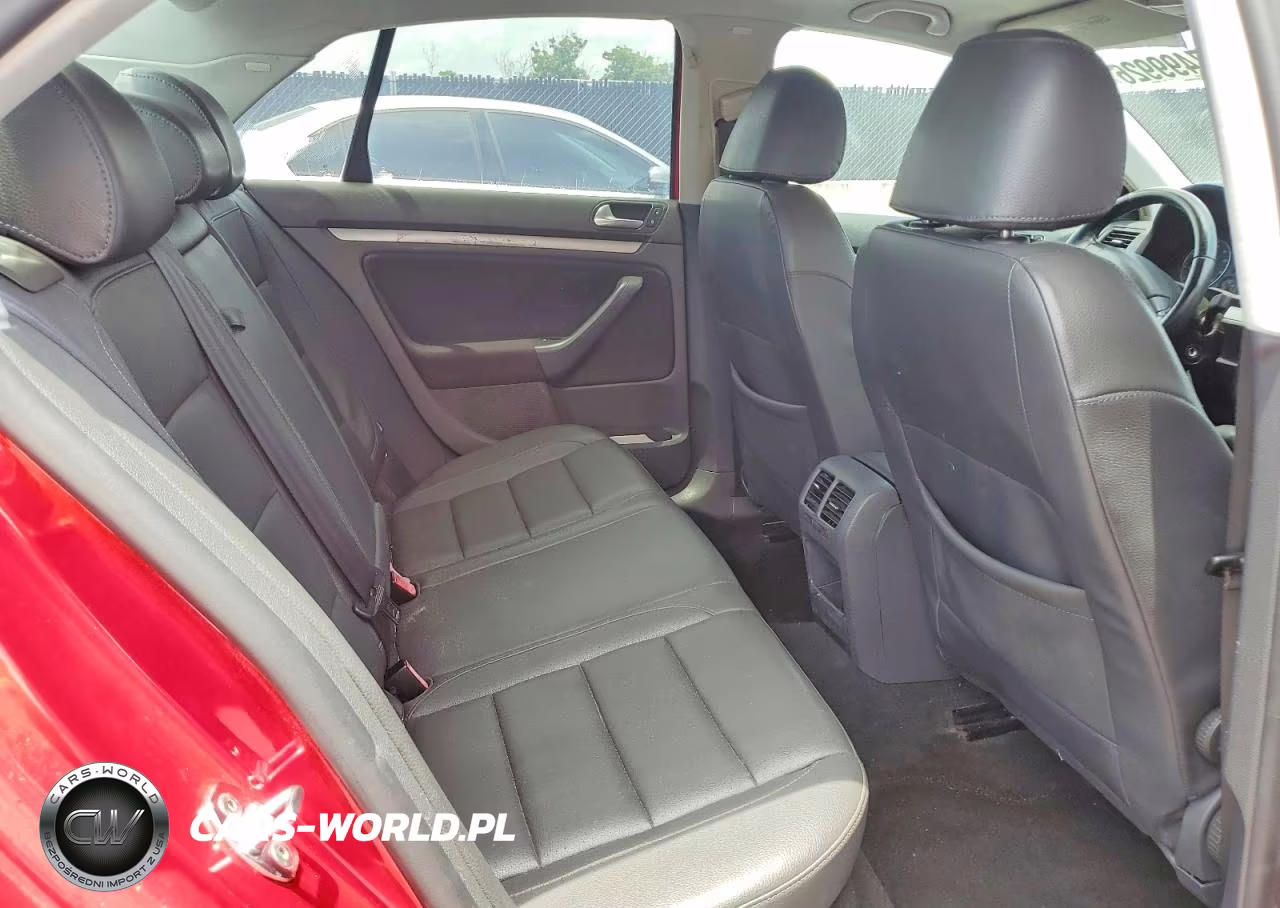 2008 Volkswagen Jetta Wolfsburg VIN:3VWRJ71K98M124786 - 10