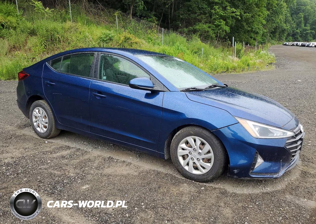 2019 Hyundai Elantra Se VIN:5NPD74LF0KH456462 - 4