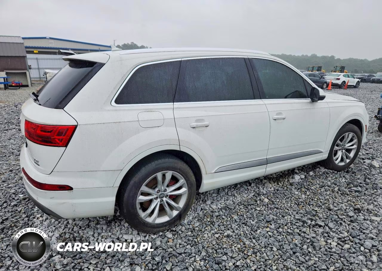 2017 Audi Q7 Premium Plus VIN:WA1LAAF71HD012970 - 3
