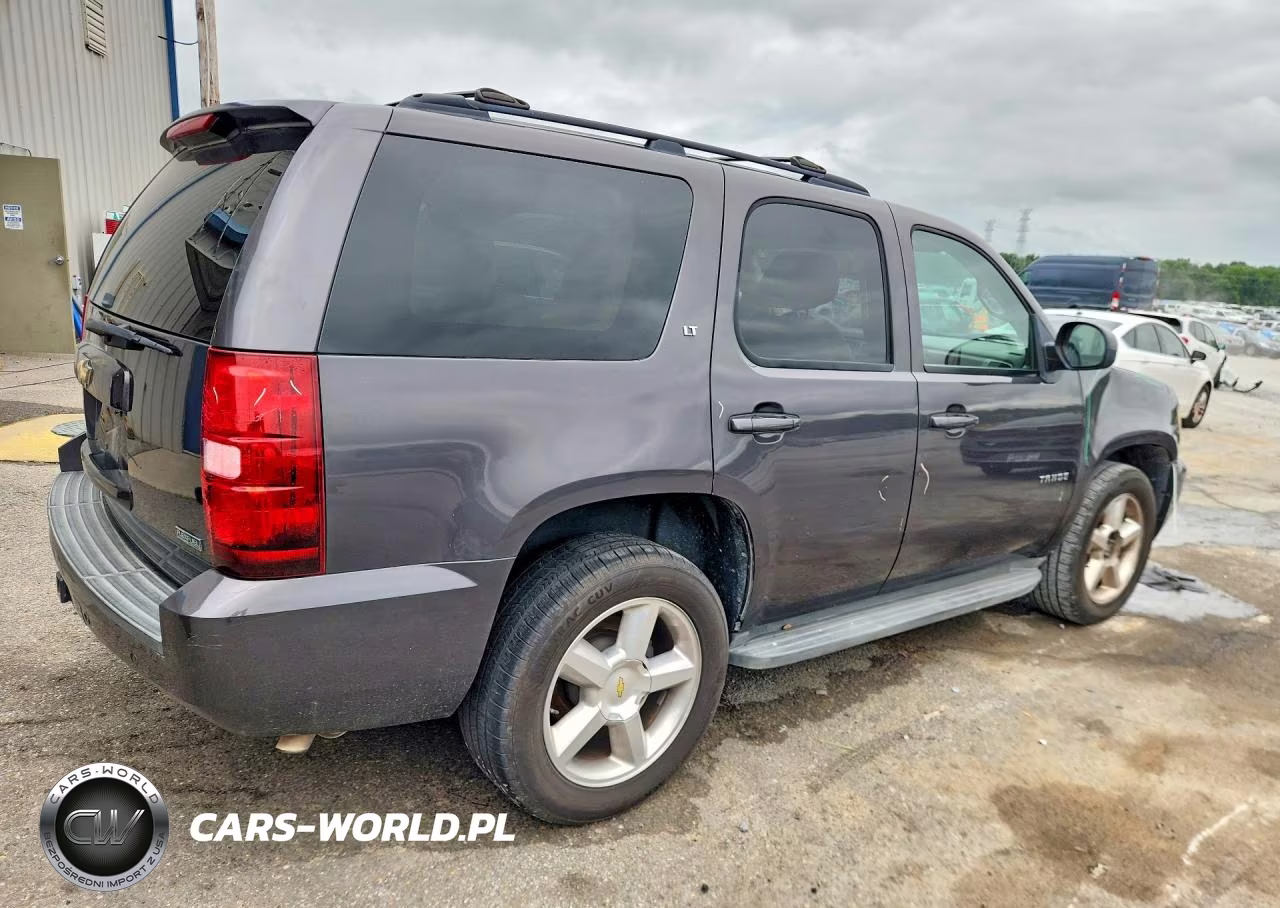 2011 Chevrolet Tahoe C1500 Lt VIN:1GNSCBE09BR235989 - 3