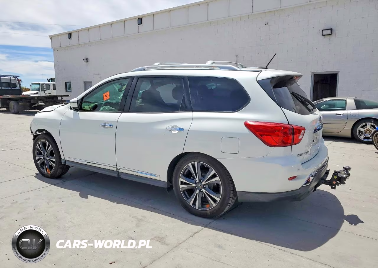 2018 Nissan Pathfinder Platinum VIN:5N1DR2MN8JC653440 - 2