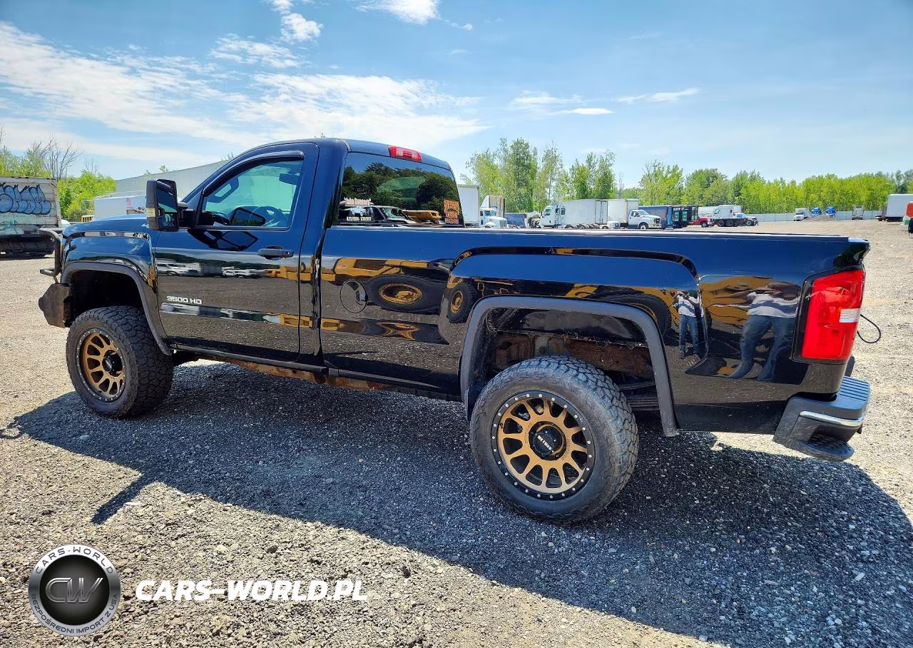 2018 GMC Sierra K3500 VIN:1GT32VCG4JZ324241 - 2