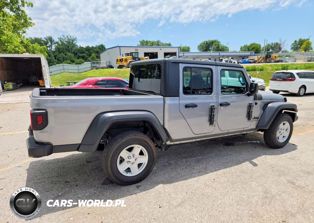 2020 Jeep Gladiator Sport VIN:1C6HJTAG7LL108848 - 3