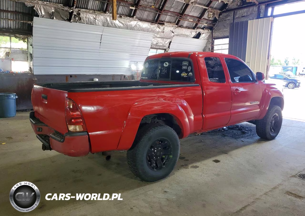 2005 Toyota Tacoma Access Cab VIN:5TEUU42N95Z112793 - 3