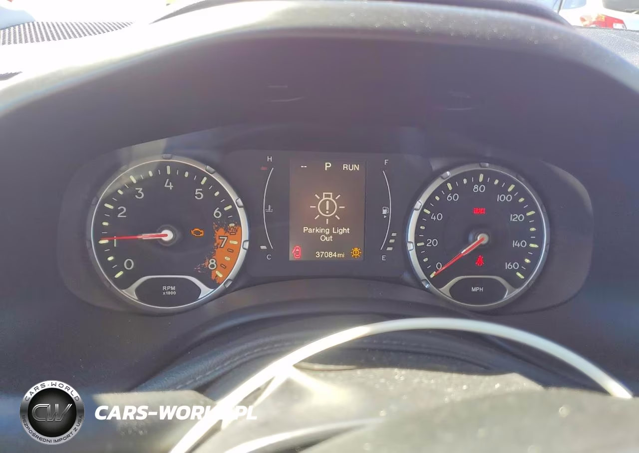 2016 Jeep Renegade Sport VIN:ZACCJAAT6GPD57888 - 9