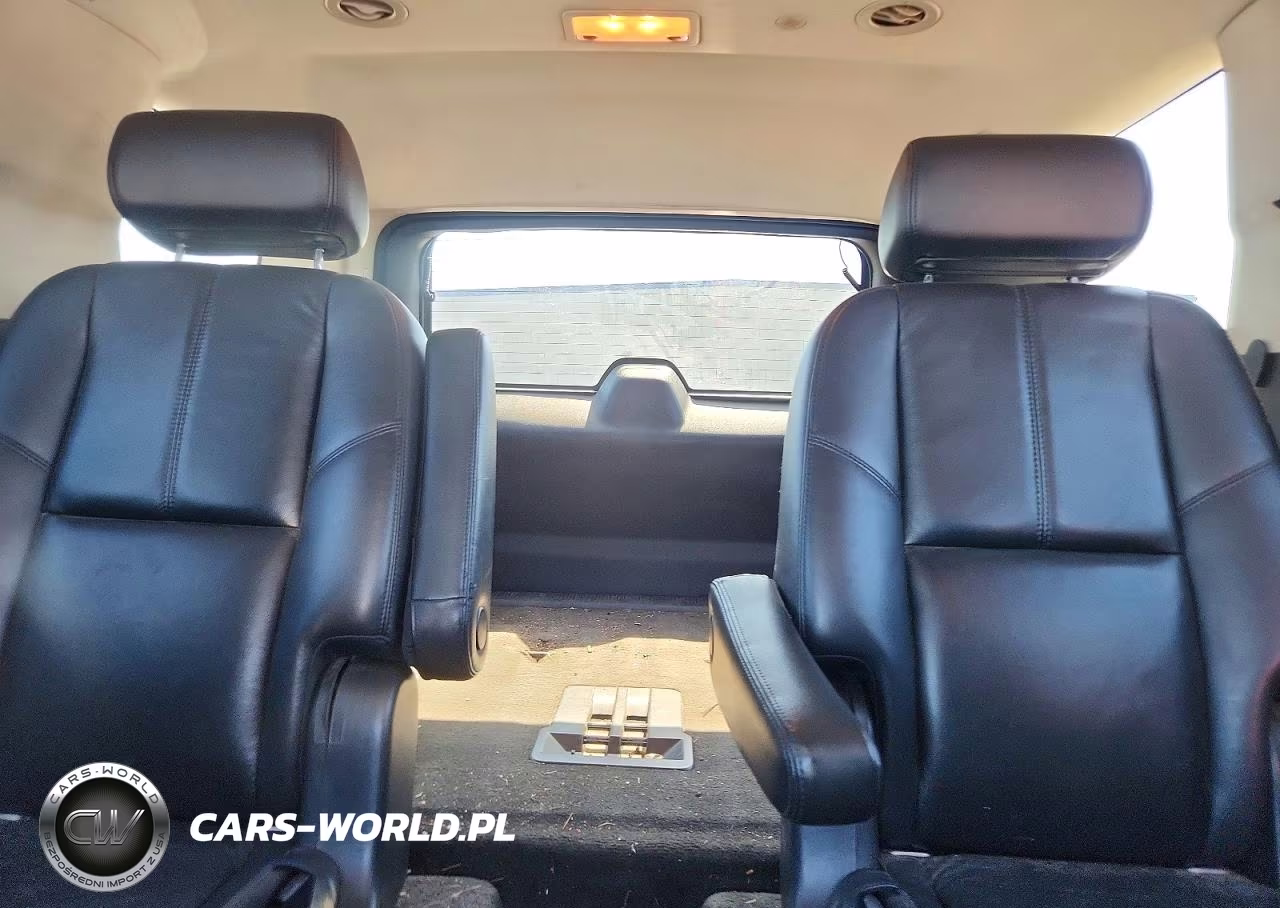 2007 Chevrolet Tahoe K1500 VIN:1GNFK13027R389792 - 10