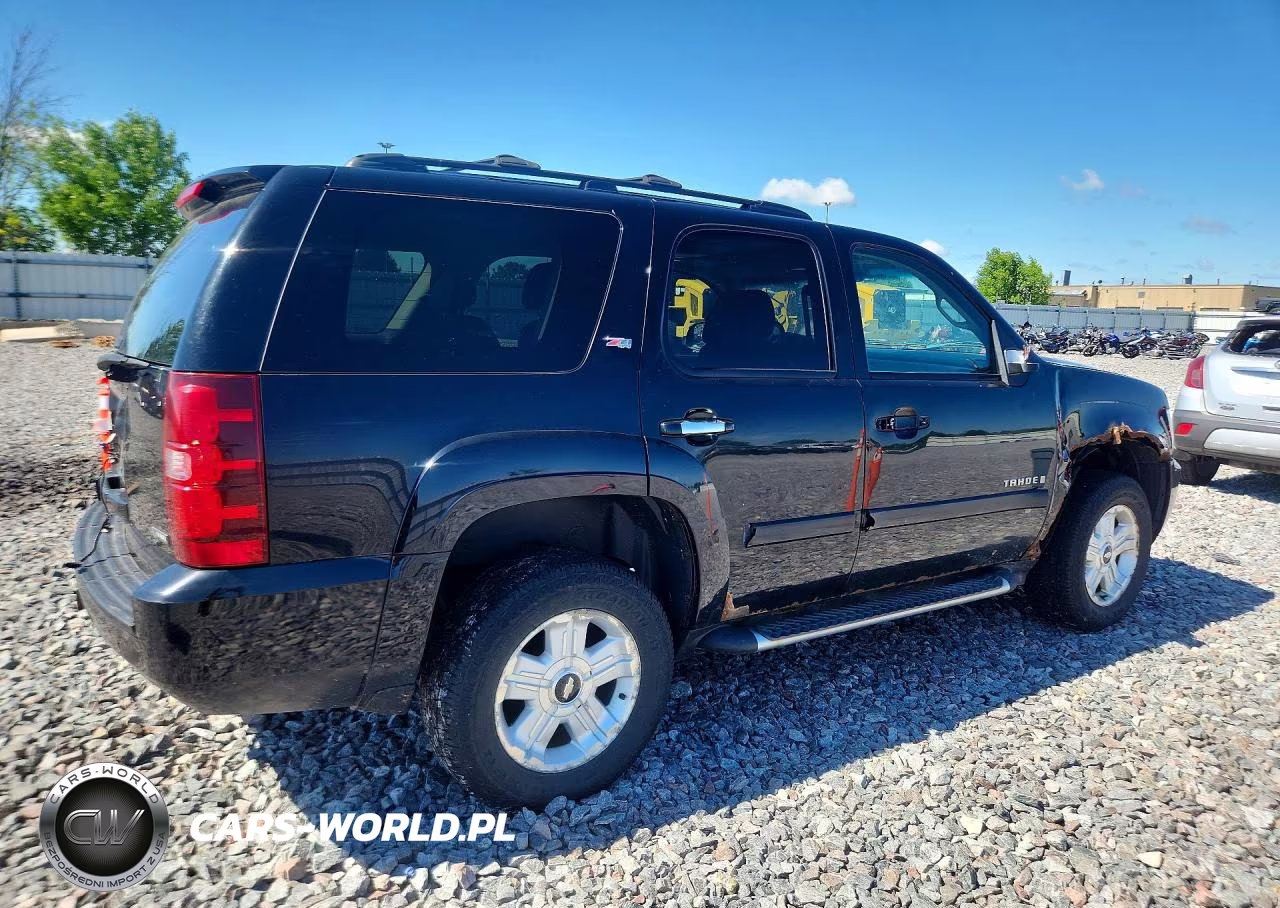 2007 Chevrolet Tahoe K1500 VIN:1GNFK13027R389792 - 3