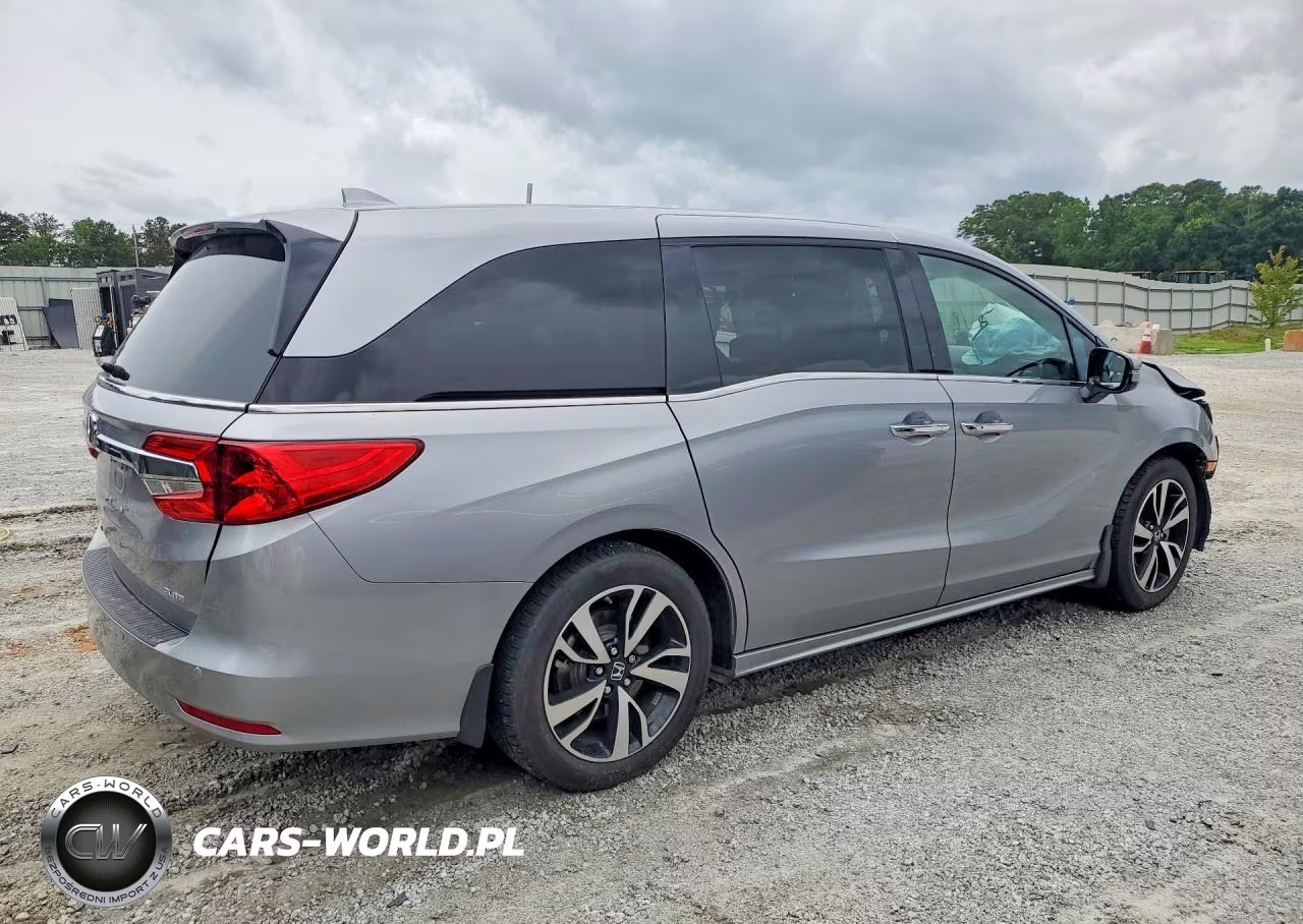 2019 Honda Odyssey Elite VIN:5FNRL6H95KB029518 - 3