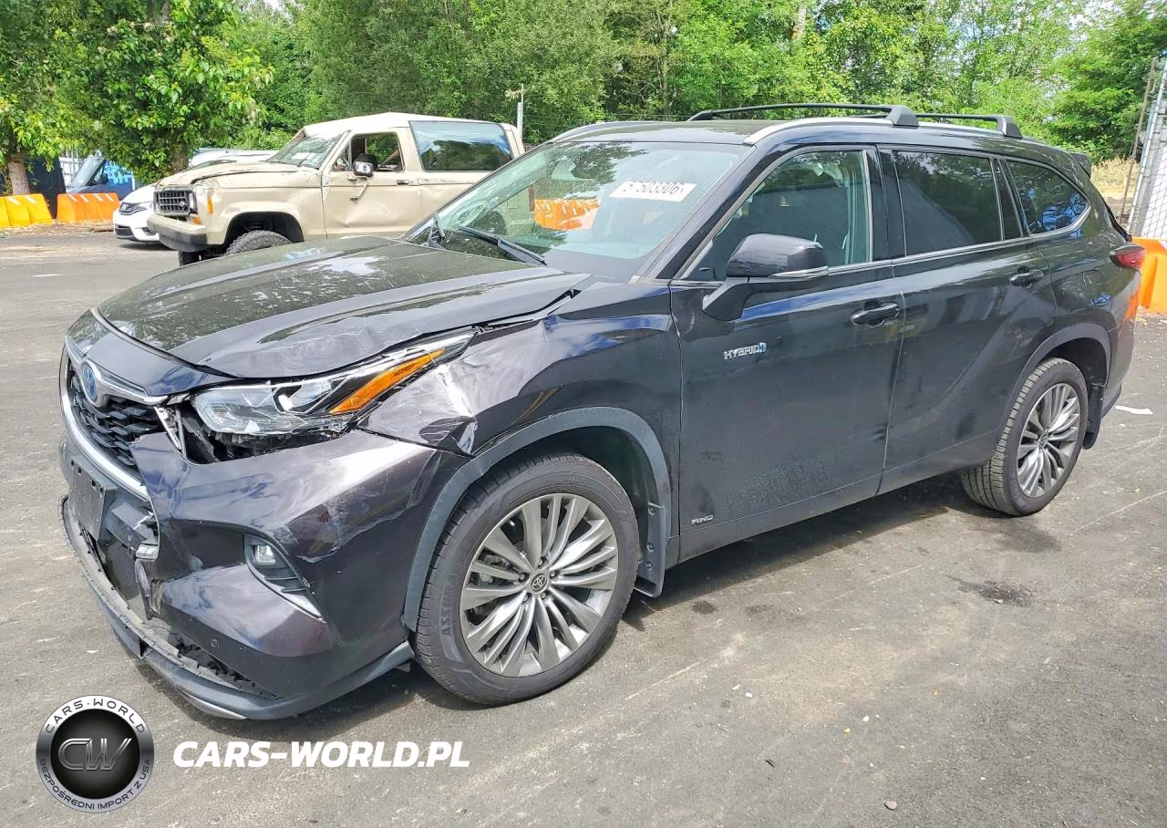 2021 Toyota Highlander Hybrid Platinum