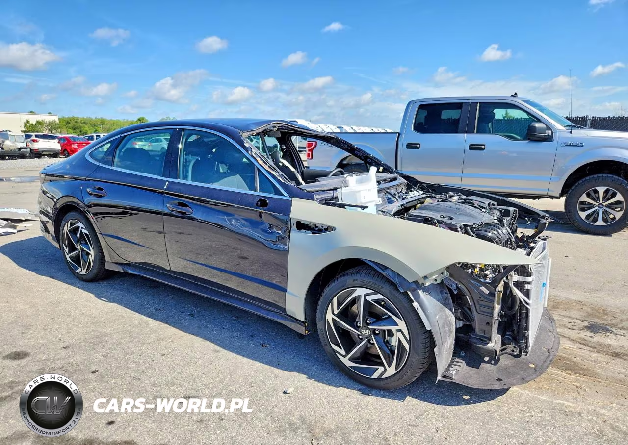 2026 Hyundai Sonata Sel Sport VIN:KMHL64JA8TA525070 - 4