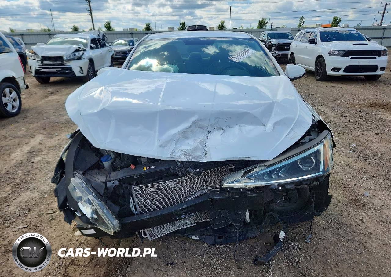 2019 Hyundai Elantra Se VIN:5NPD74LFXKH480459 - 5
