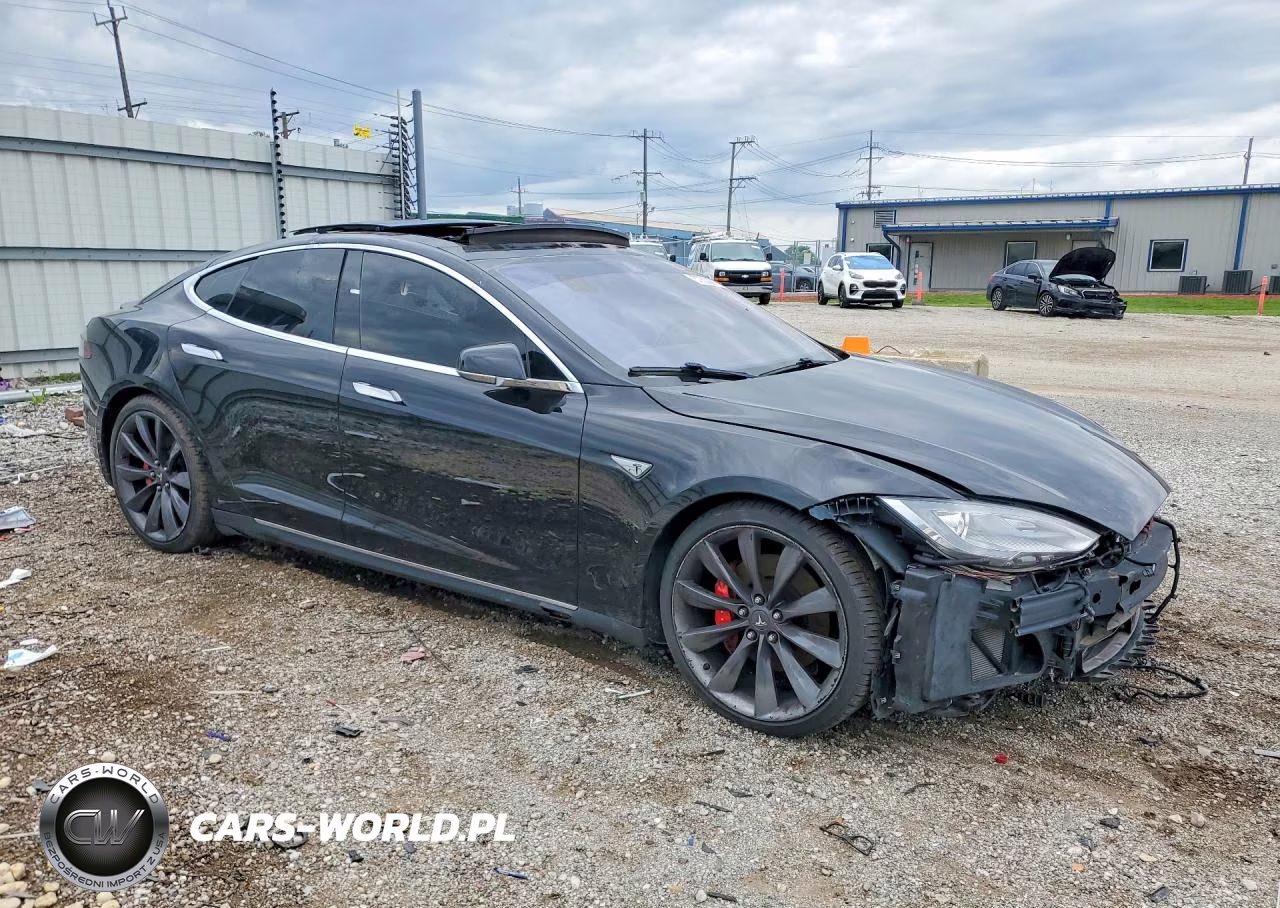 2014 Tesla Model S VIN:5YJSA1H20EFP66661 - 4