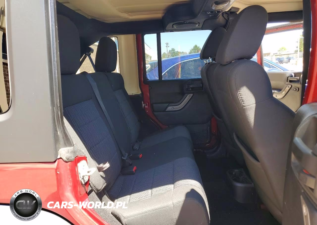 2011 Jeep Wrangler Unlimited Sport VIN:1J4BA3H17BL528912 - 11