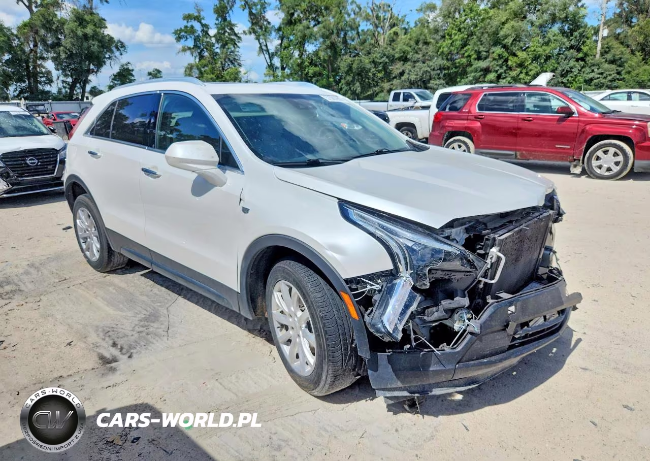 2023 Cadillac Xt4 Luxury VIN:1GYAZAR48PF104176 - 4