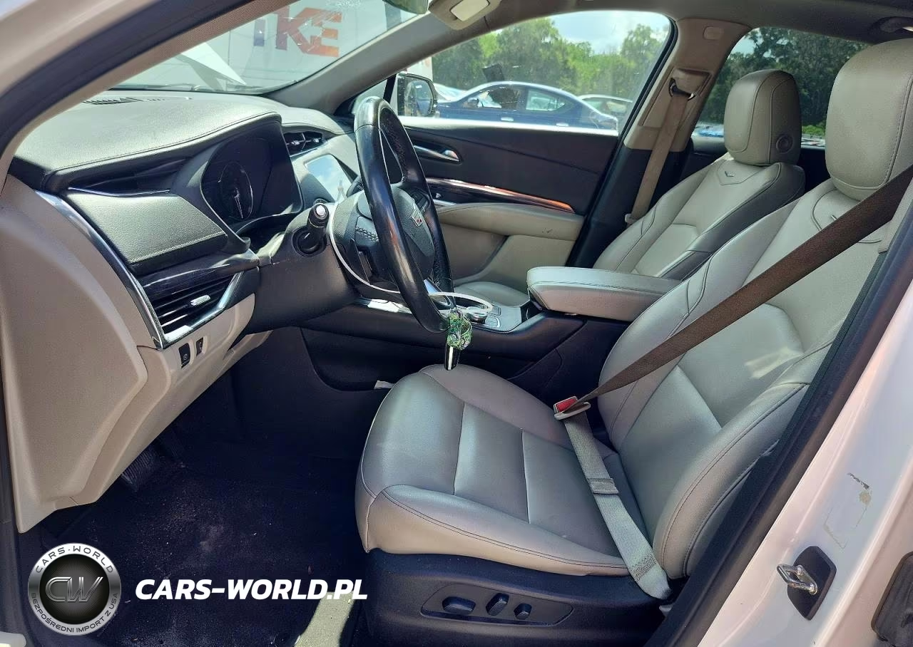 2023 Cadillac Xt4 Luxury VIN:1GYAZAR48PF104176 - 7