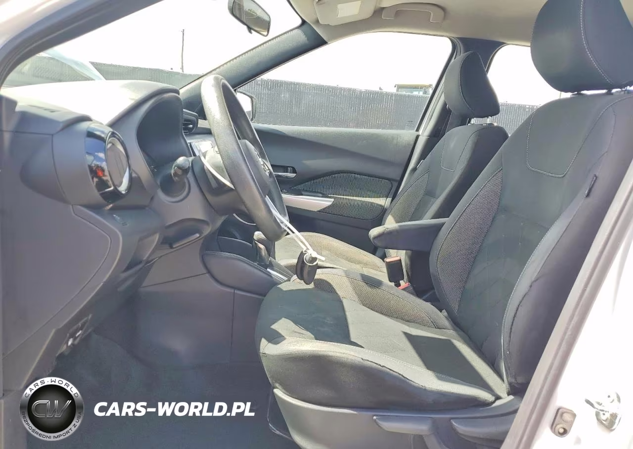 2019 Nissan Kicks VIN:3N1CP5CU7KL503974 - 7