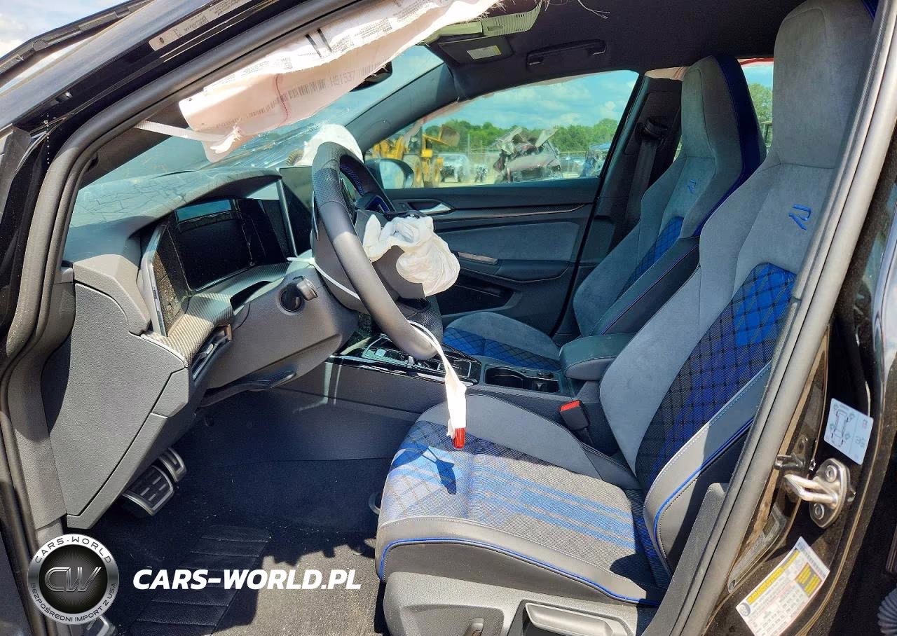 2025 Volkswagen Golf R Black Edition VIN:WVWFB7CD1SW258443 - 7