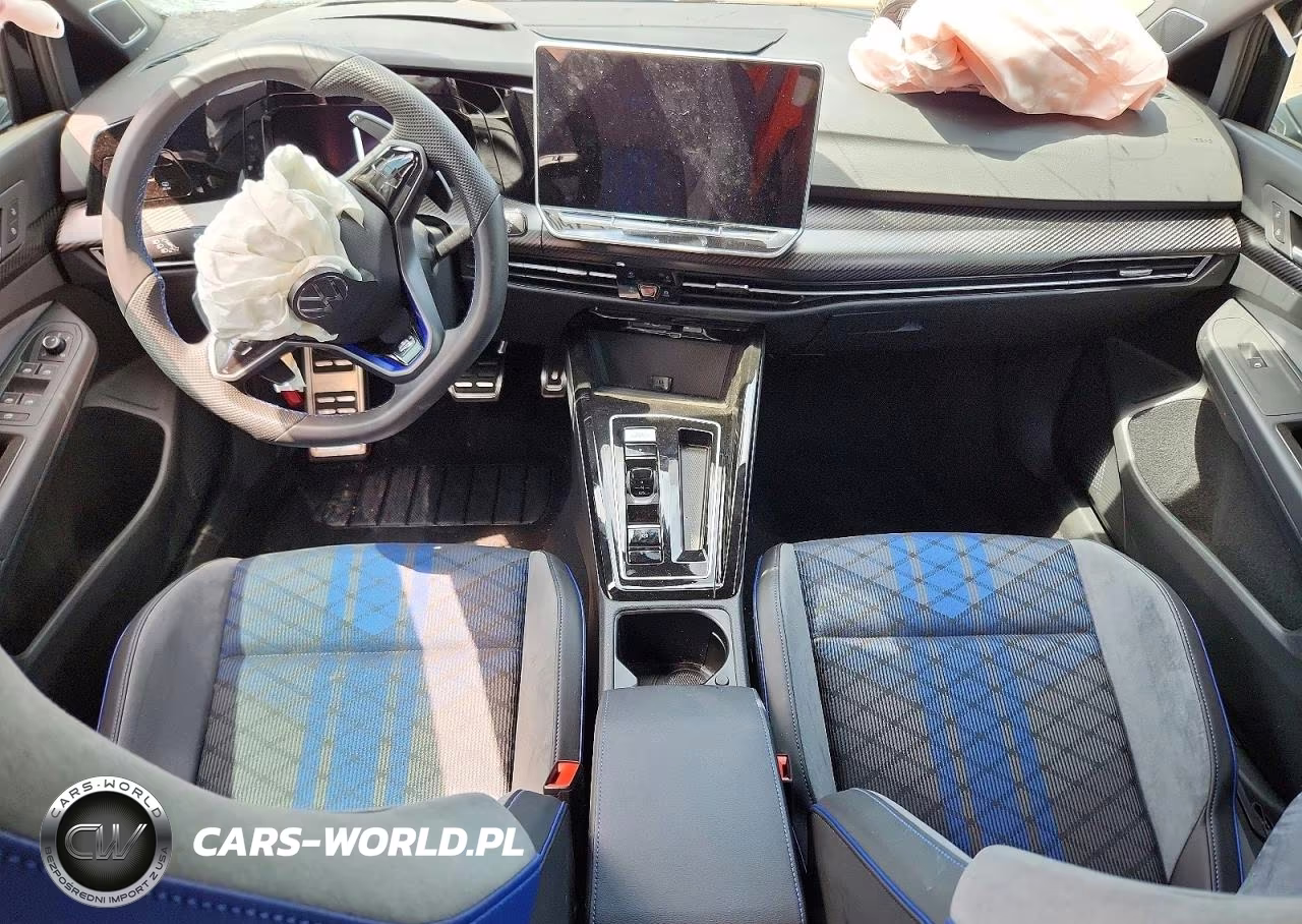 2025 Volkswagen Golf R Black Edition VIN:WVWFB7CD1SW258443 - 8