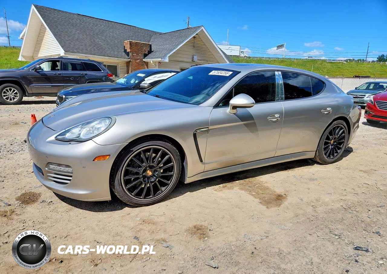 2012 Porsche Panemara 4