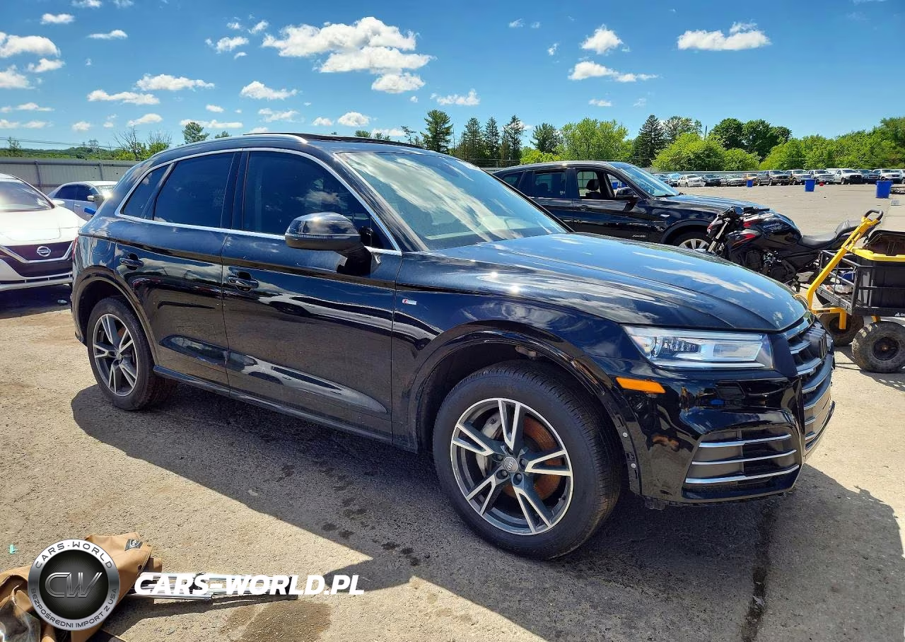 2020 Audi Q5 E Premium VIN:WA1G2AFYXL2103926 - 4