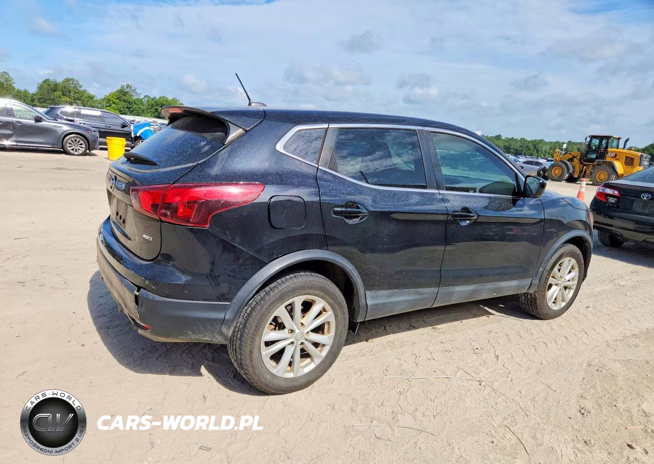 2017 Nissan Rogue Sport S VIN:JN1BJ1CR5HW132690 - 3