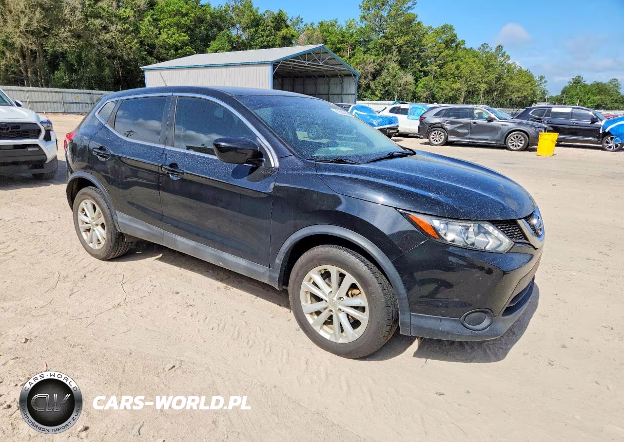 2017 Nissan Rogue Sport S VIN:JN1BJ1CR5HW132690 - 4