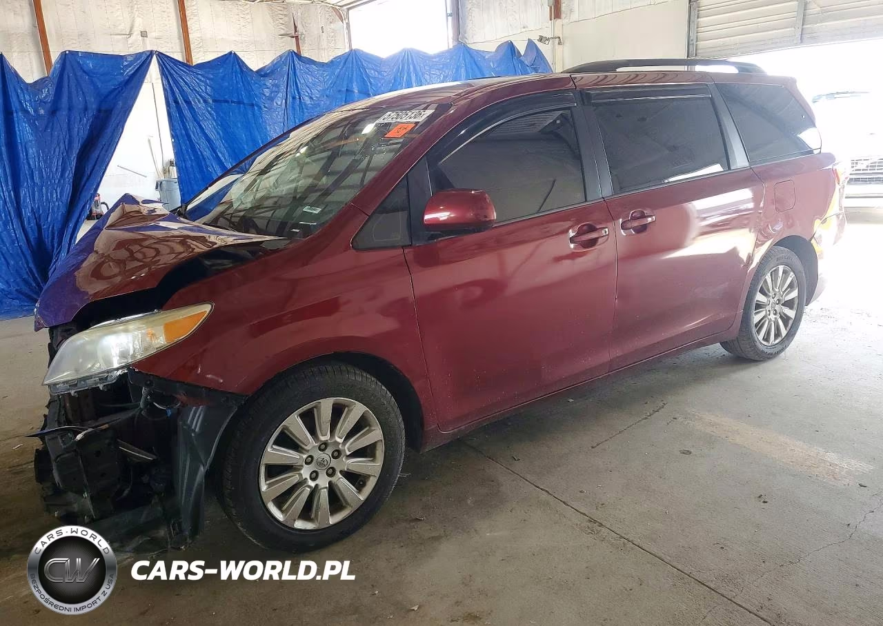2015 Toyota Sienna Le