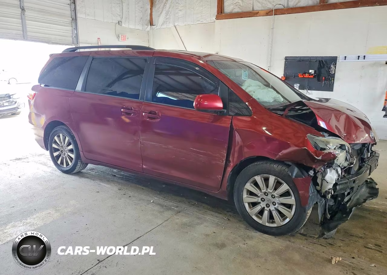 2015 Toyota Sienna Le VIN:5TDJK3DC5FS098713 - 4