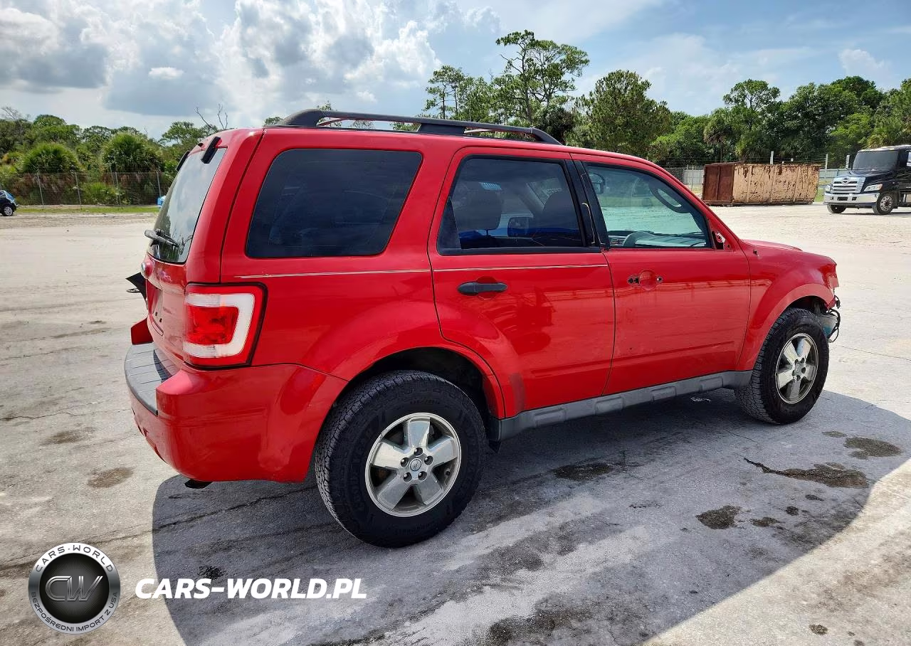 2009 Ford Escape Xls VIN:1FMCU02789KB08178 - 3
