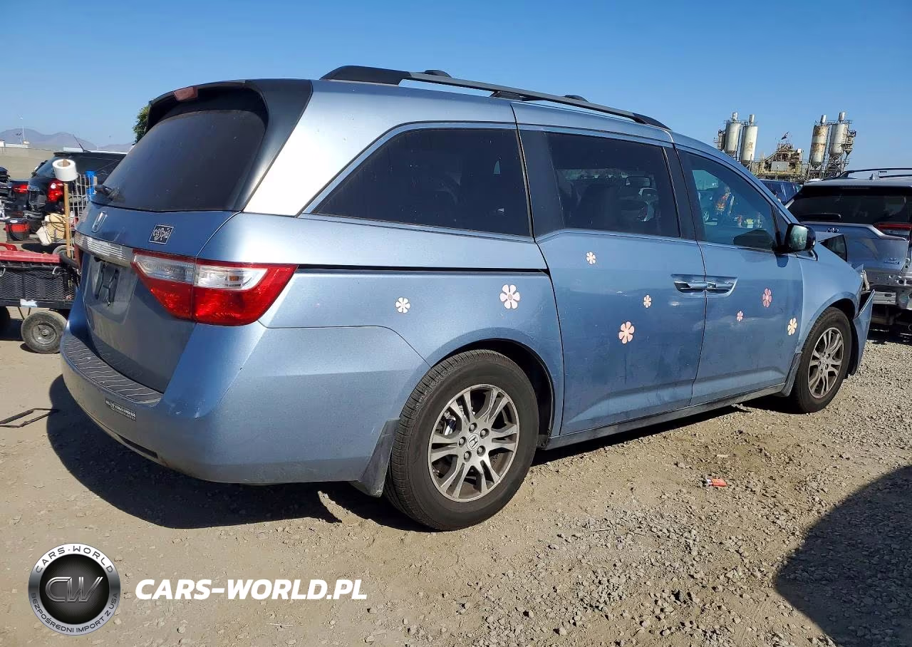 2013 Honda Odyssey Exl VIN:5FNRL5H62DB049969 - 3