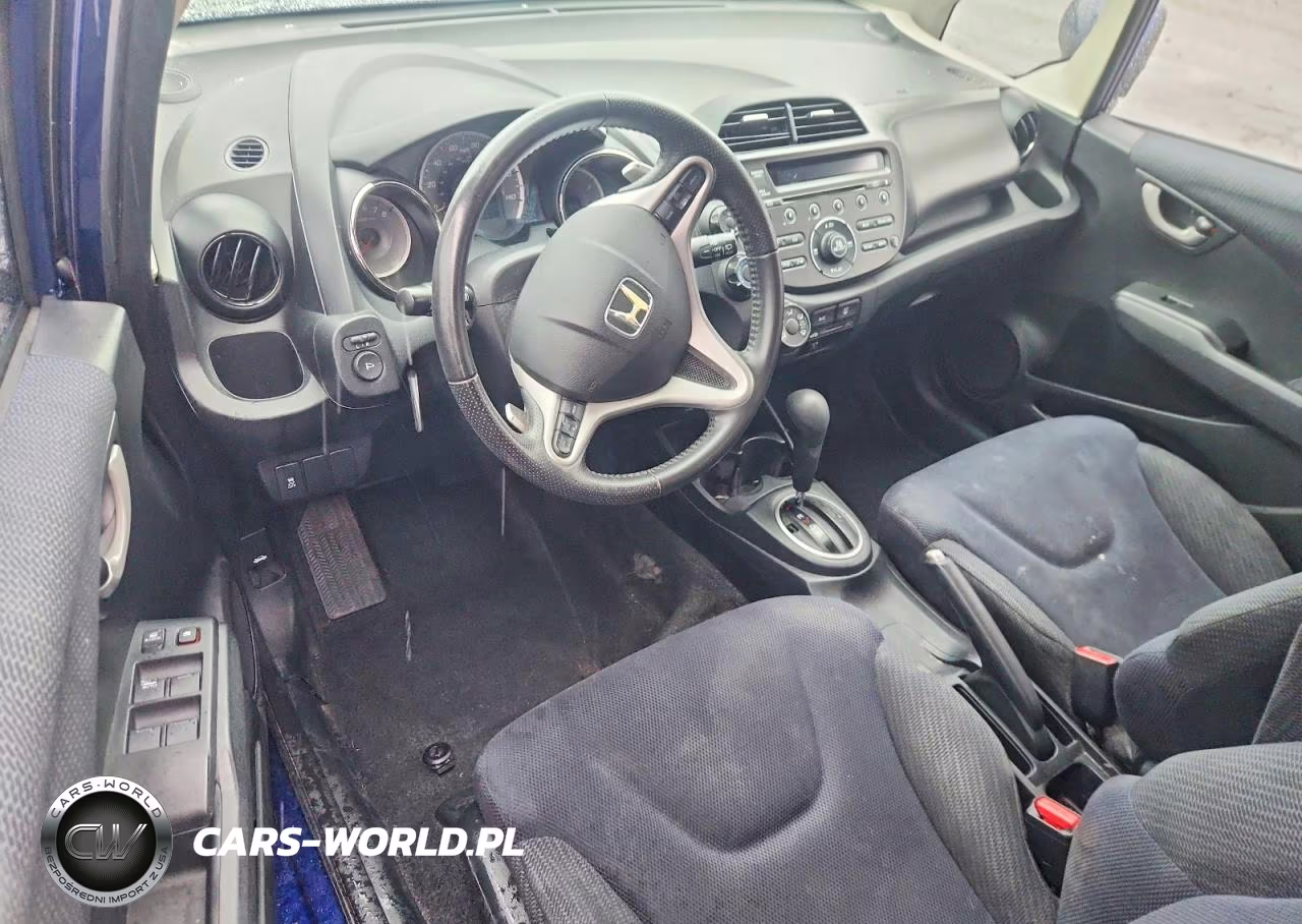 2012 Honda Fit Sport VIN:JHMGE8H52CC008357 - 8