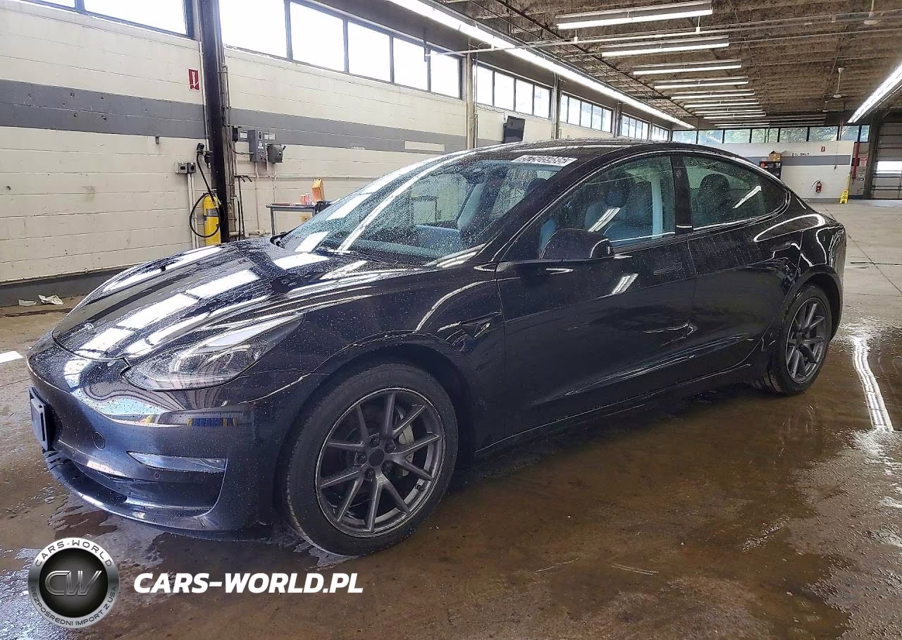 2022 Tesla Model 3 – zdjęcie 1 z 12