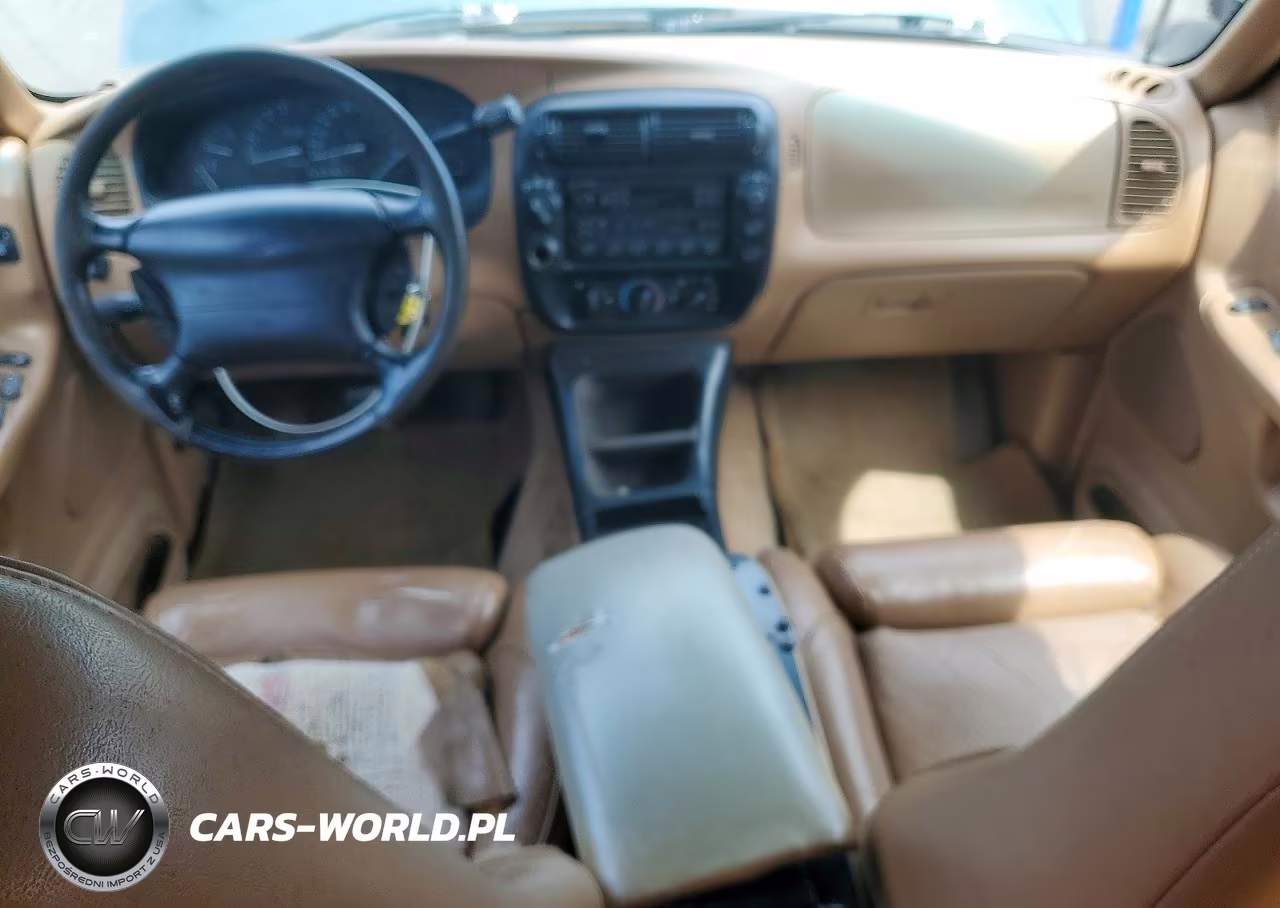 1995 Ford Explorer VIN:1FMDU34XXSZB29968 - 8