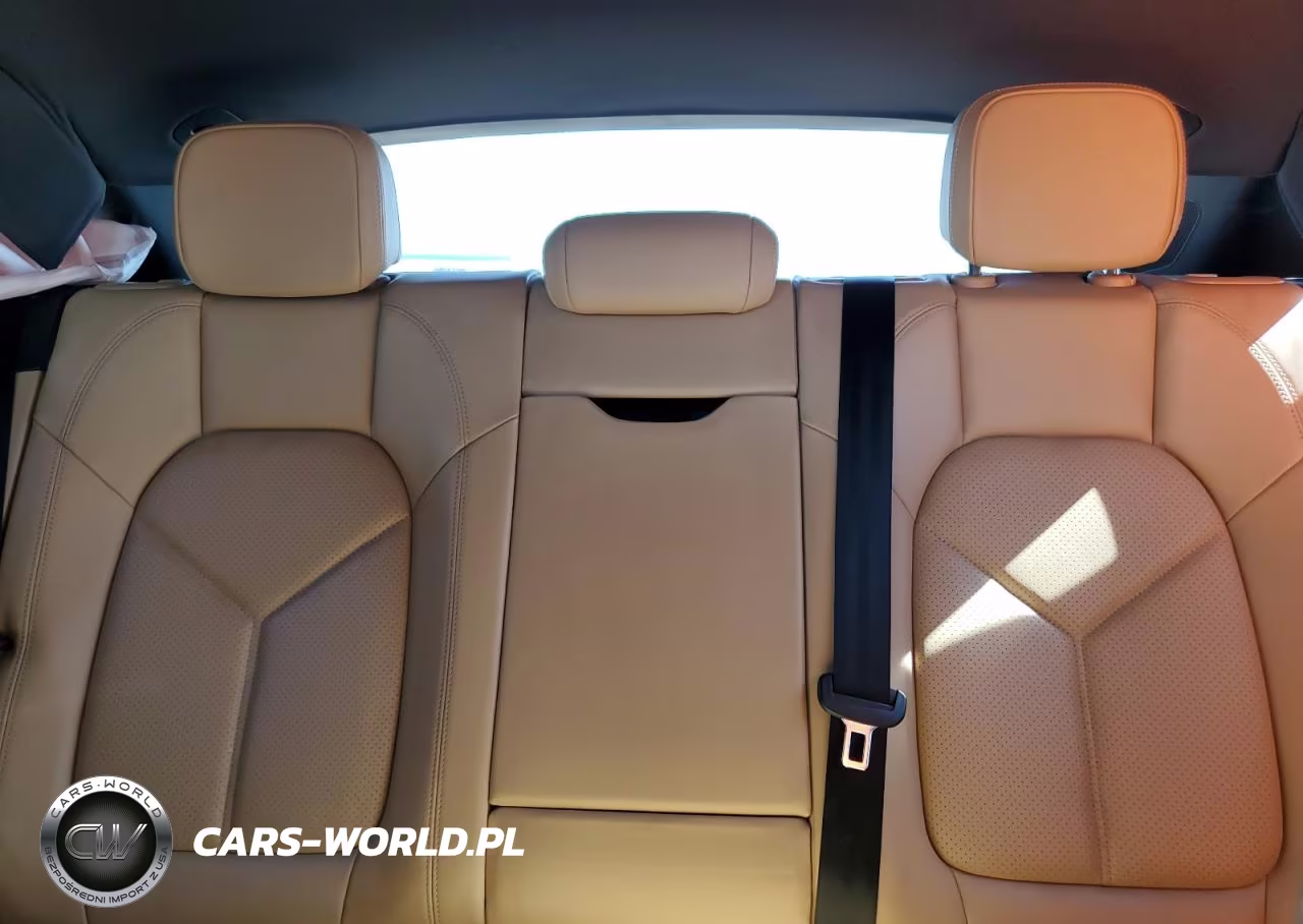 2018 Porsche Macan S VIN:WP1AB2A57JLB32885 - 10